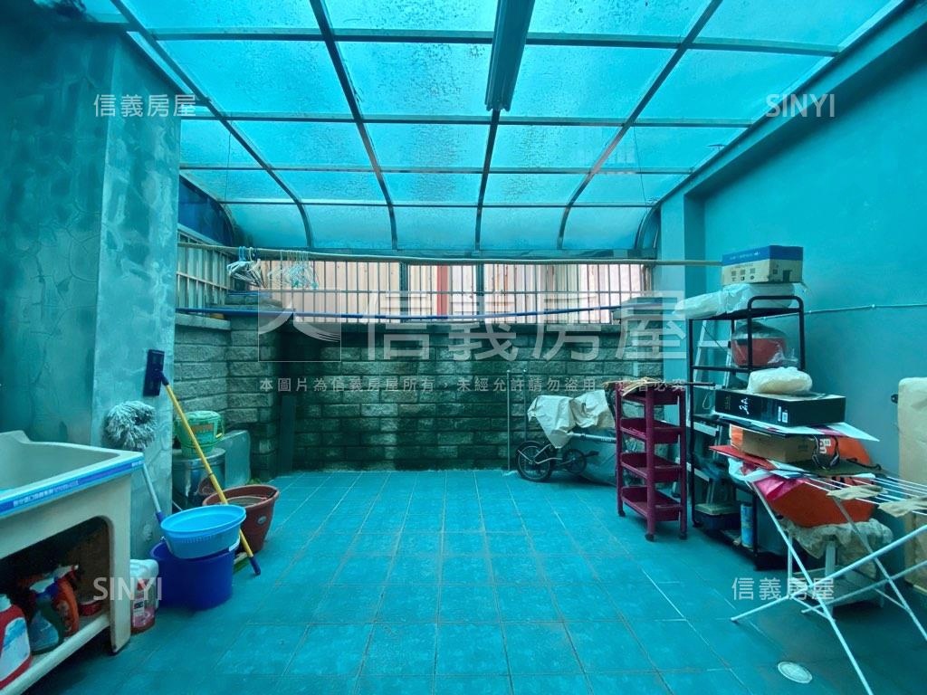 新光稀有透天別墅房屋室內格局與周邊環境