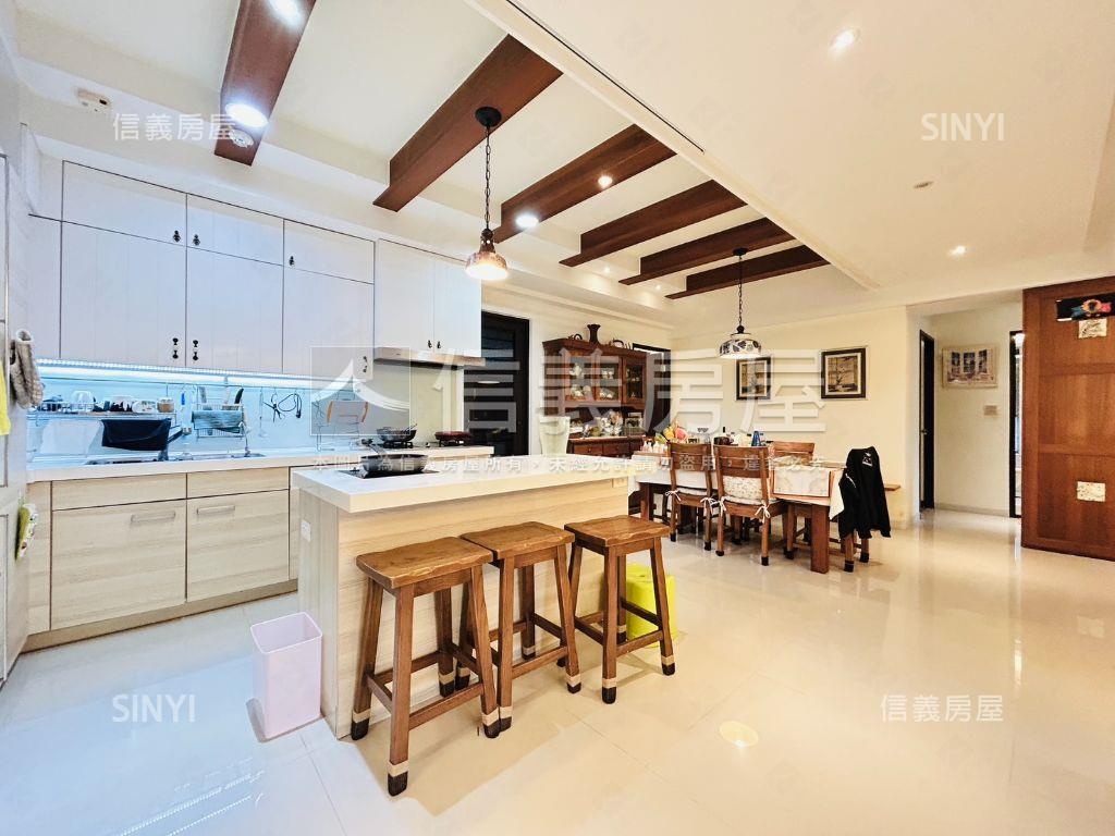 ★河景★沐川典雅三房車位房屋室內格局與周邊環境