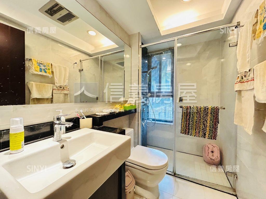 ★河景★沐川典雅三房車位房屋室內格局與周邊環境