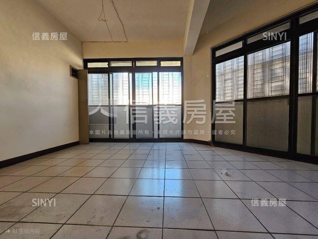 成功商圈約１３米面寬角店房屋室內格局與周邊環境