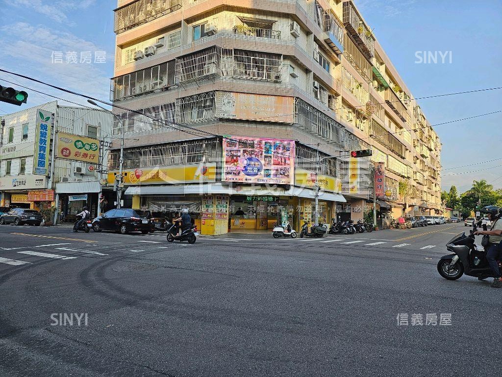 成功商圈約１３米面寬角店房屋室內格局與周邊環境