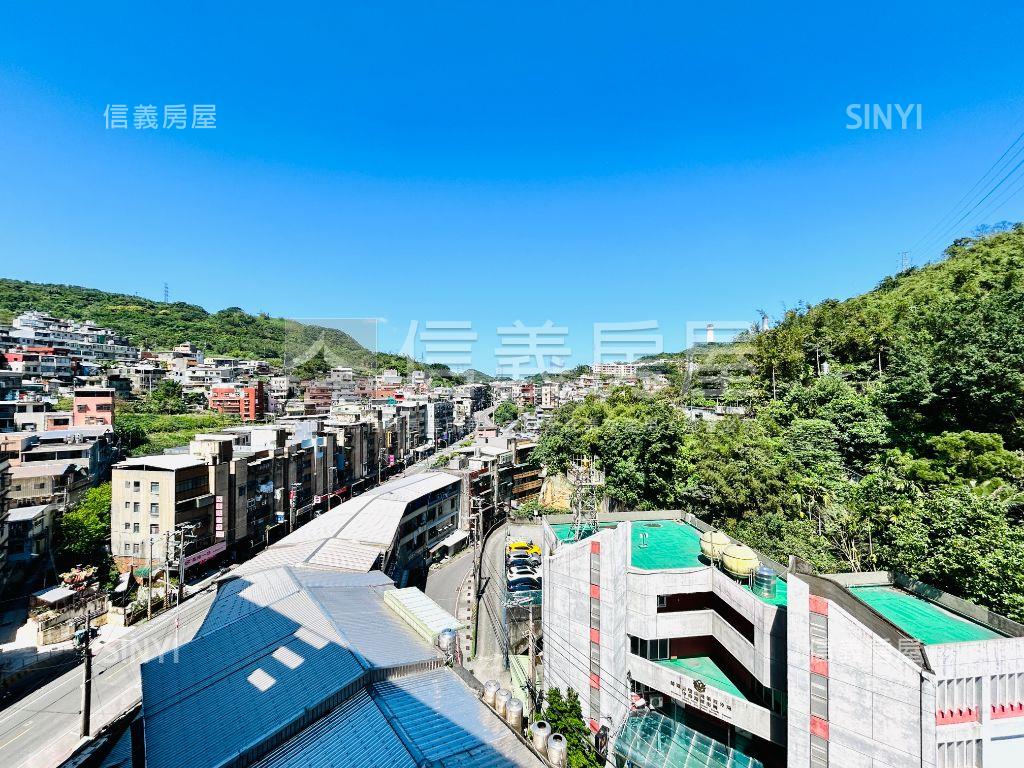 直面基隆港約５０坪大空間房屋室內格局與周邊環境