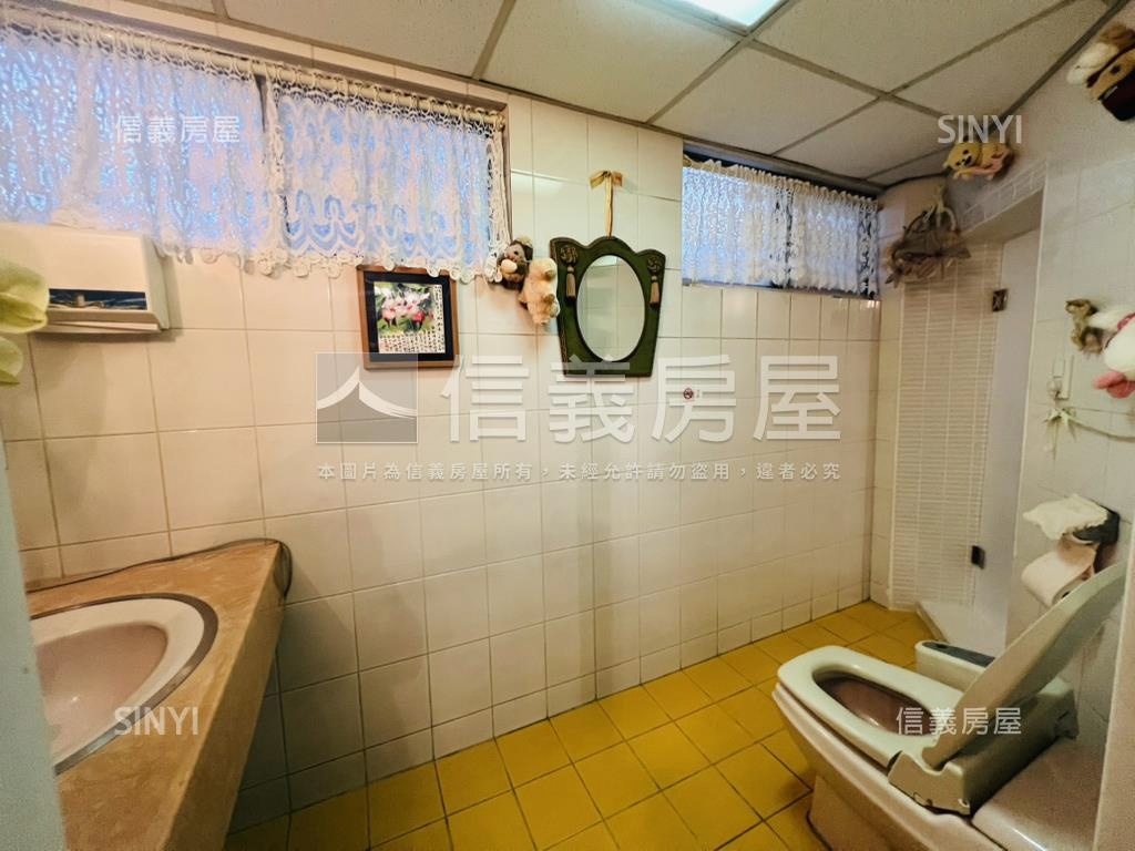 獨家！官邸特區夢幻庭院戶房屋室內格局與周邊環境