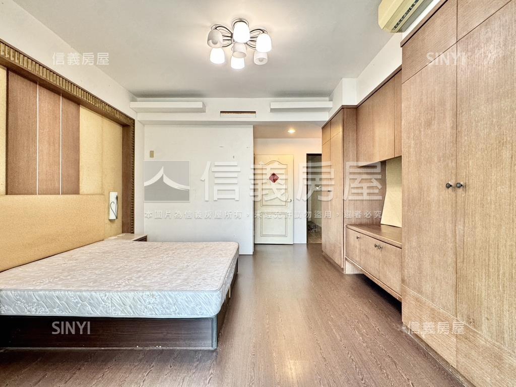 店長推薦挑高明亮透天房屋室內格局與周邊環境