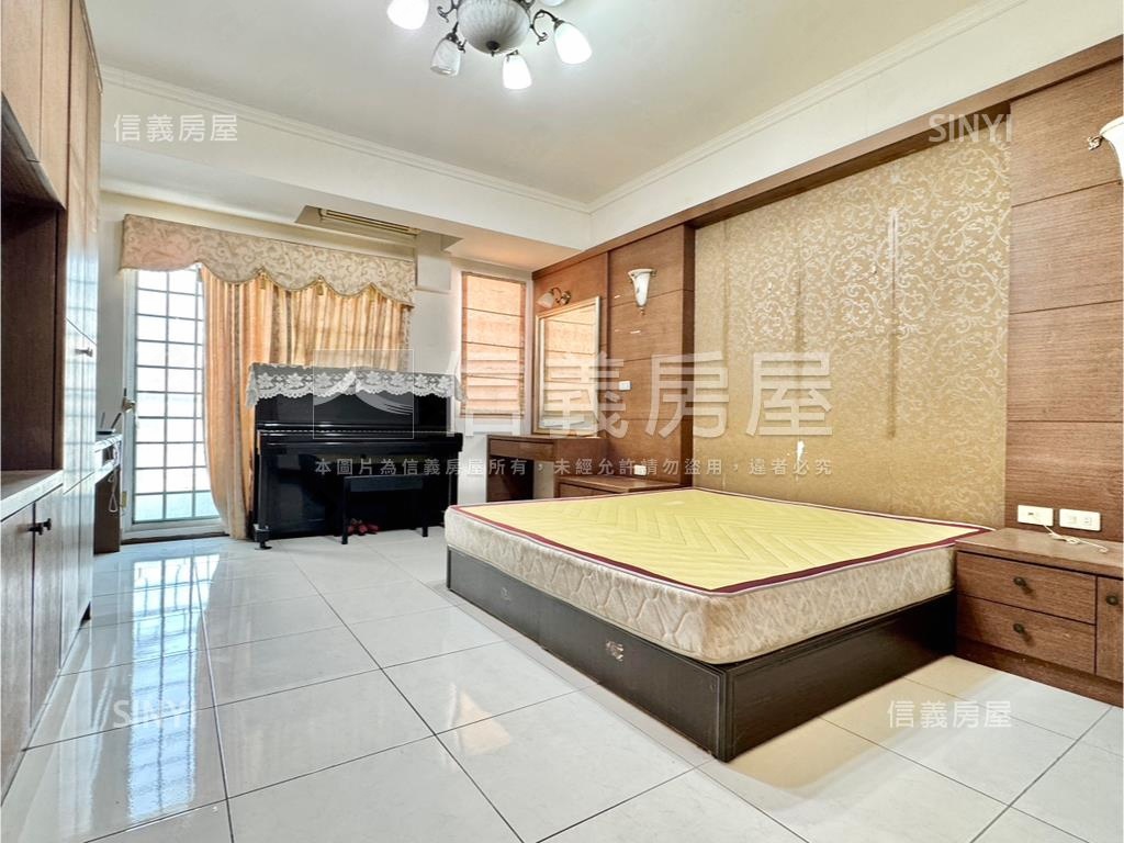 店長推薦挑高明亮透天房屋室內格局與周邊環境