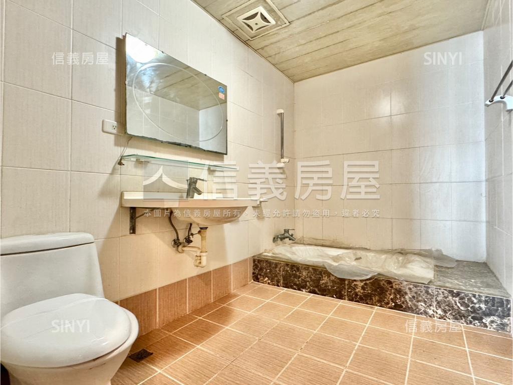 店長推薦挑高明亮透天房屋室內格局與周邊環境