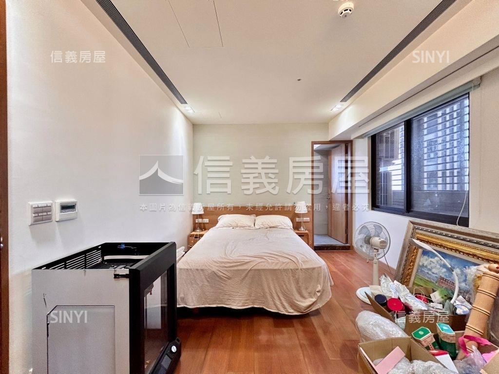 永鼎國璽典藏大戶雙車位房屋室內格局與周邊環境