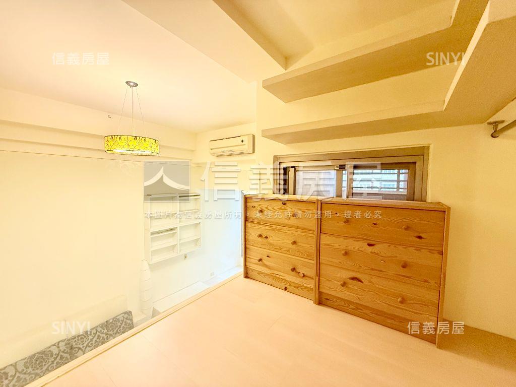 南加州Ｂ棟１６樓朝北河景房屋室內格局與周邊環境