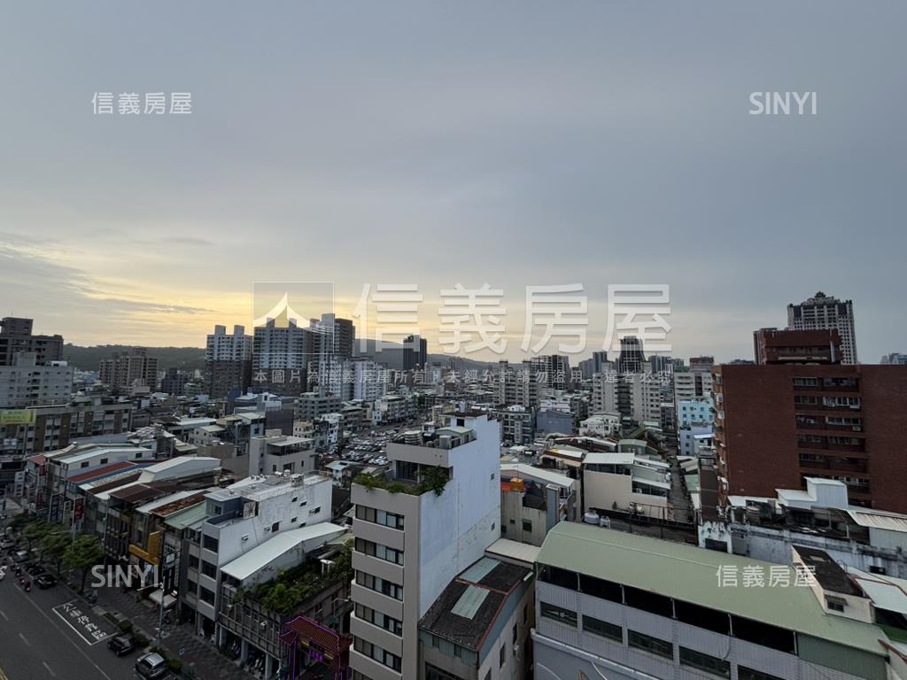 機能佳七賢二路套房房屋室內格局與周邊環境
