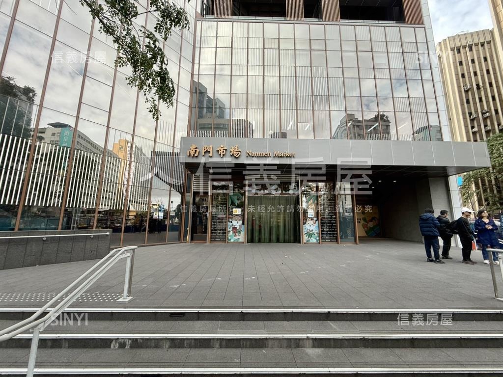 附小中正空中花園捷運成家房屋室內格局與周邊環境