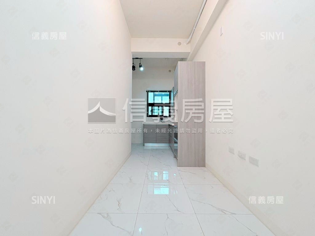 ＬＭ｜中央公園黃金店面房屋室內格局與周邊環境