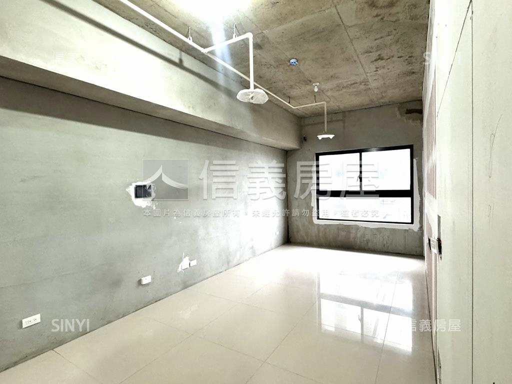 Ａ７新未來高樓大兩房車位房屋室內格局與周邊環境