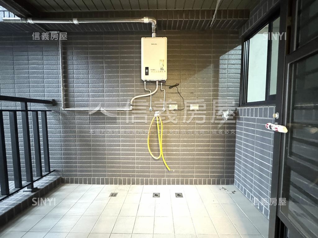 Ａ７新未來高樓大兩房車位房屋室內格局與周邊環境