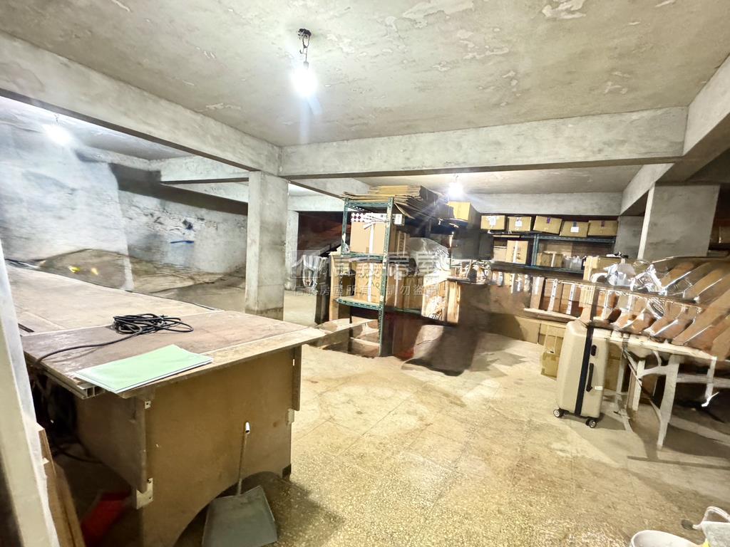 江翠捷運一樓＋地下室房屋室內格局與周邊環境