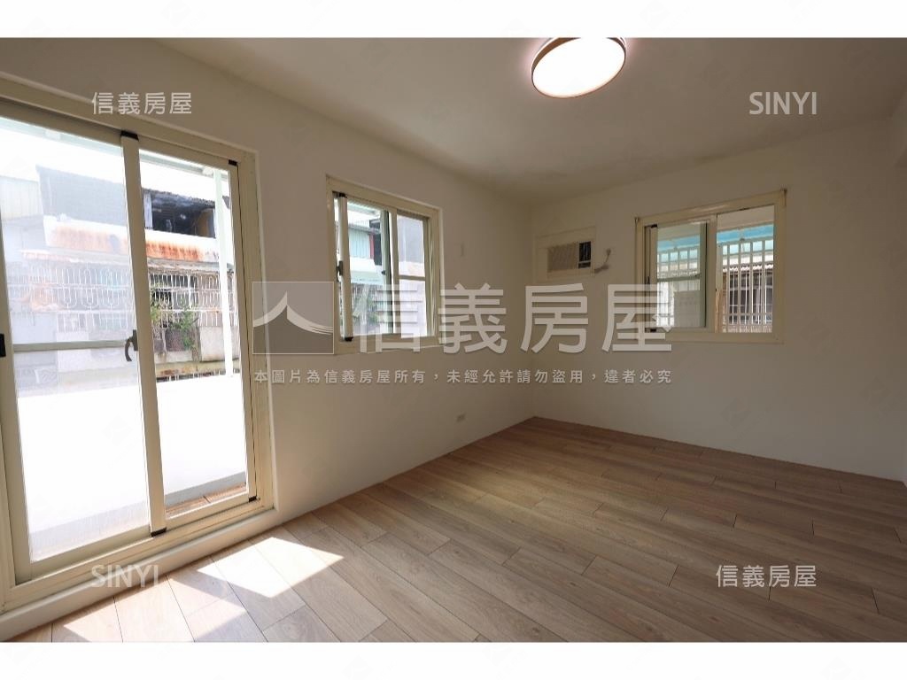 陽明商圈陽台進出美三房房屋室內格局與周邊環境