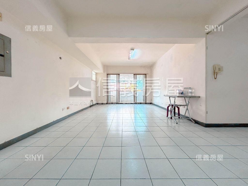 誠品公園景近碳佐三房房屋室內格局與周邊環境
