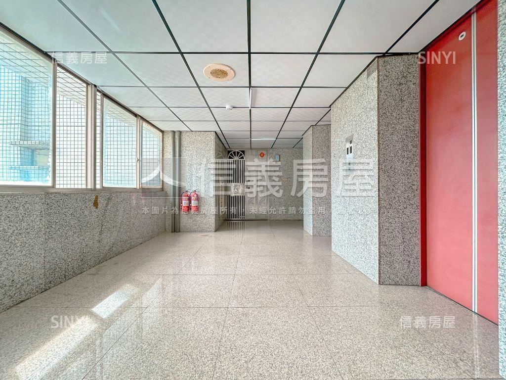 誠品公園景近碳佐三房房屋室內格局與周邊環境