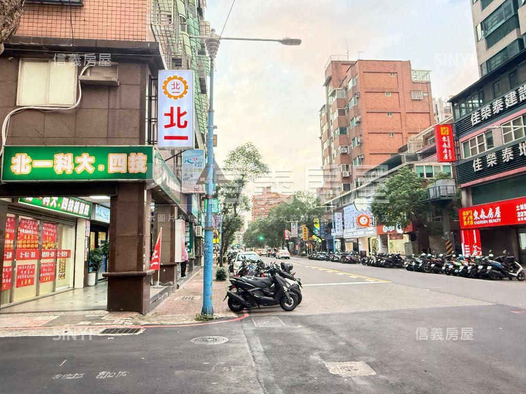 海山捷運三角窗店王房屋室內格局與周邊環境