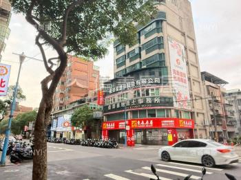 海山捷運三角窗店王