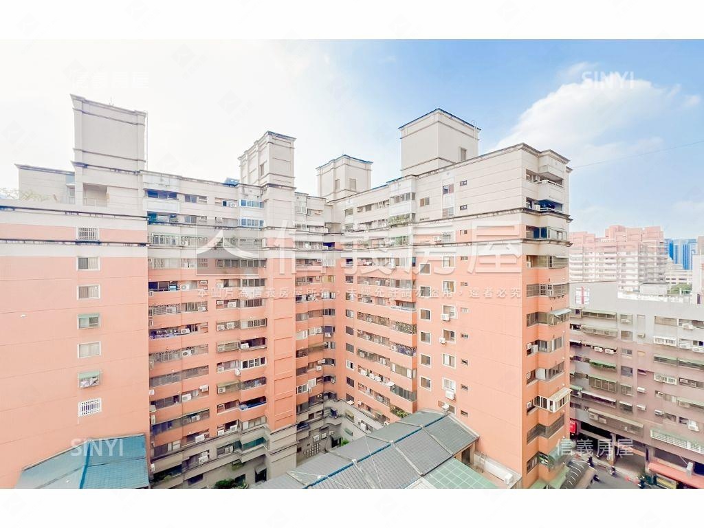 近國道逢甲三房車位新裝修房屋室內格局與周邊環境