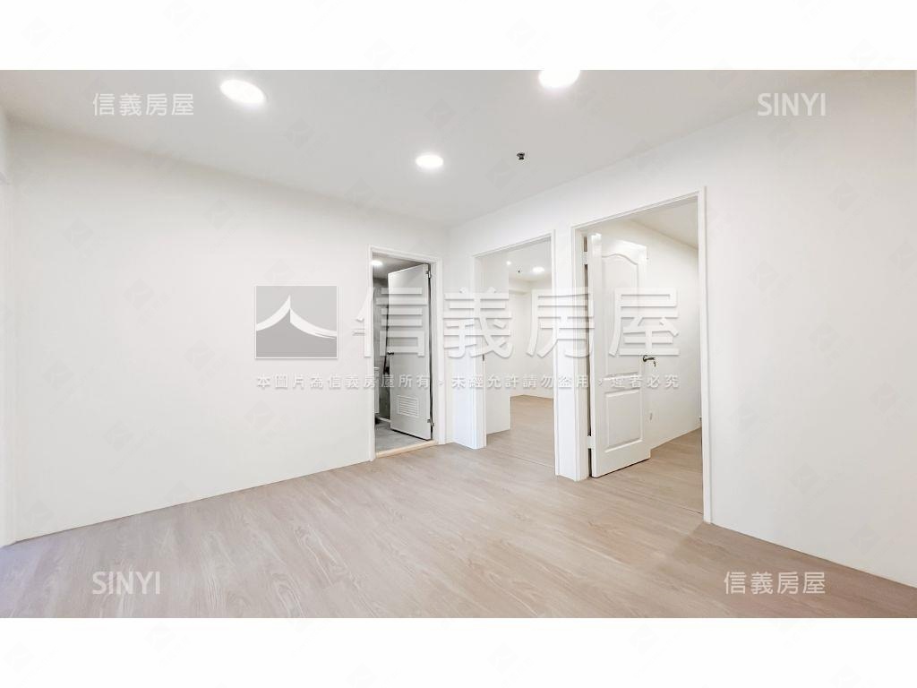 近國道逢甲三房車位新裝修房屋室內格局與周邊環境