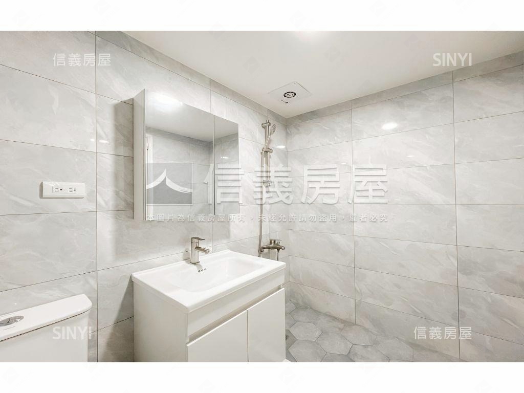 近國道逢甲三房車位新裝修房屋室內格局與周邊環境