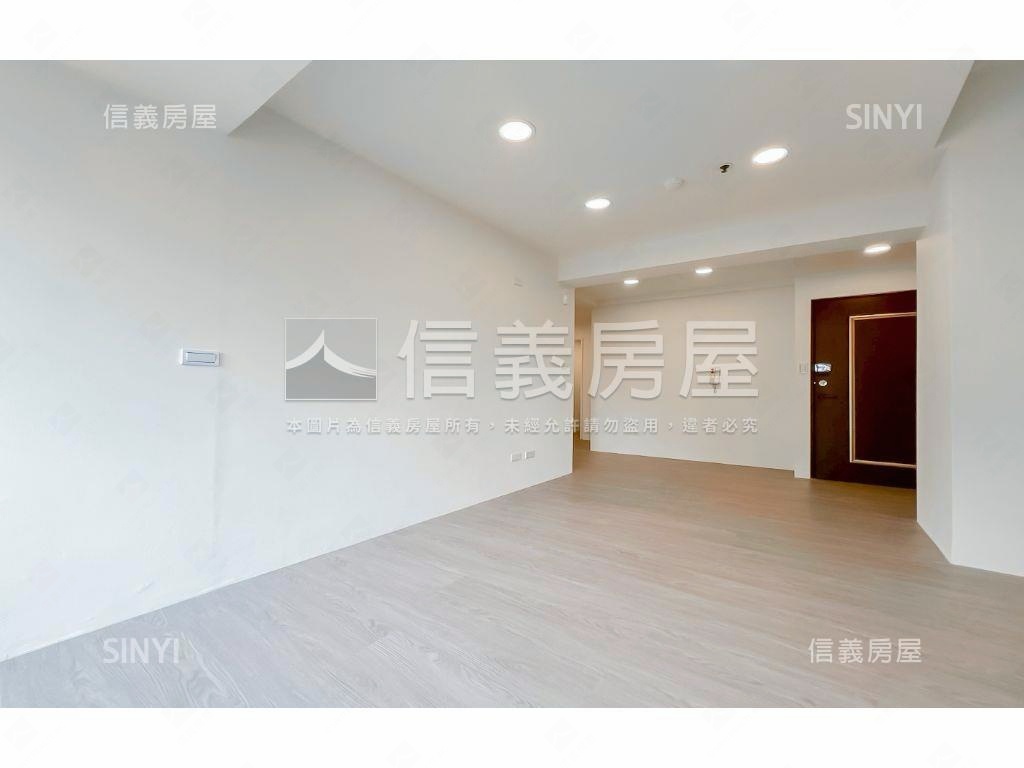 近國道逢甲三房車位新裝修房屋室內格局與周邊環境