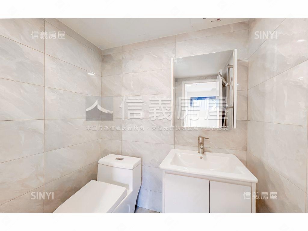 近國道逢甲三房車位新裝修房屋室內格局與周邊環境