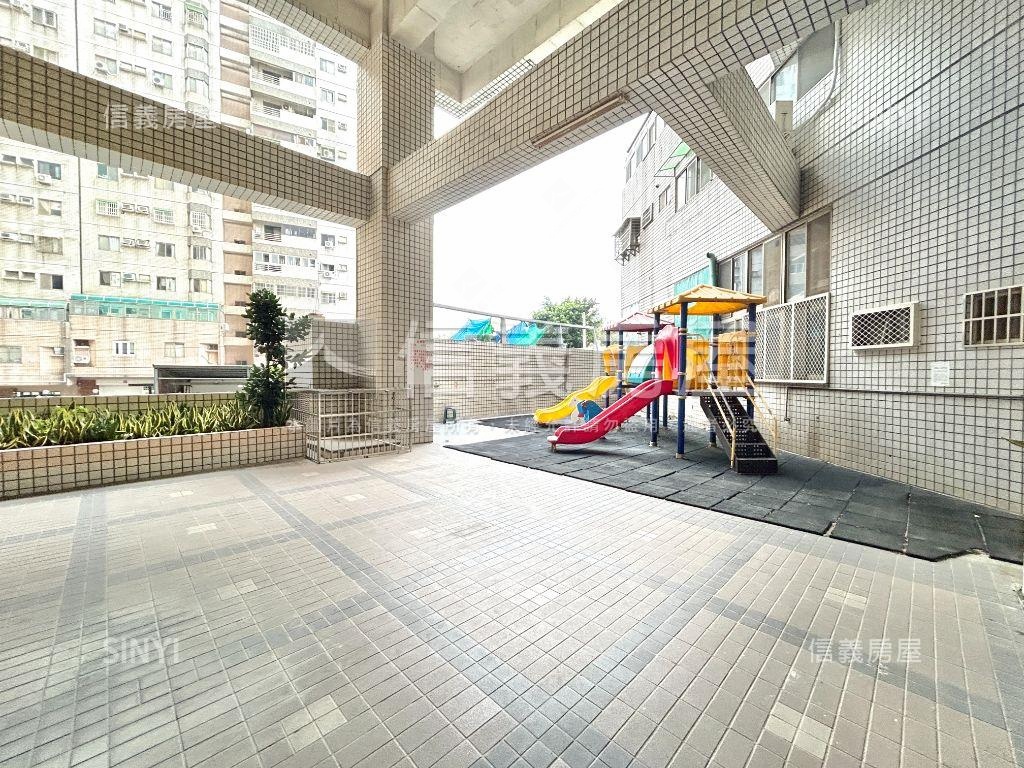 中科時尚高樓美兩房附車位房屋室內格局與周邊環境