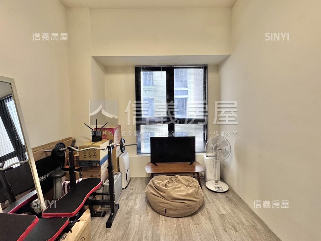 天廈高樓看七期雙平大車位房屋室內格局與周邊環境