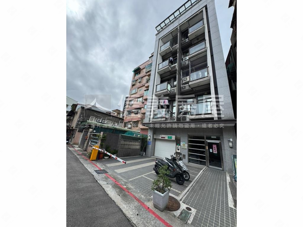 士林捷運電梯珠寶盒房屋室內格局與周邊環境