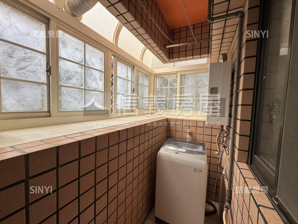 士林捷運電梯珠寶盒房屋室內格局與周邊環境