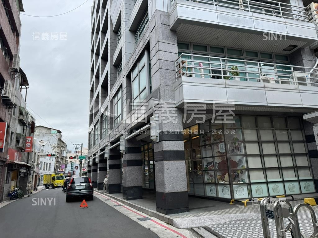 士林捷運電梯珠寶盒房屋室內格局與周邊環境