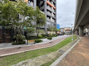 士林捷運電梯珠寶盒