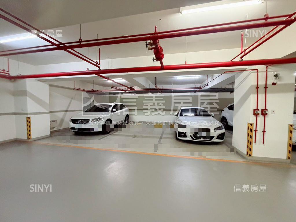 和雲面公園四房雙平車位房屋室內格局與周邊環境