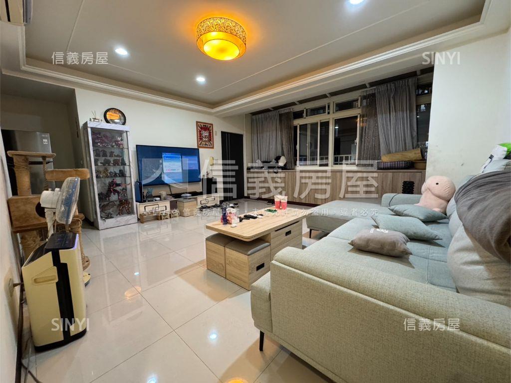 黃金三樓公寓房屋室內格局與周邊環境