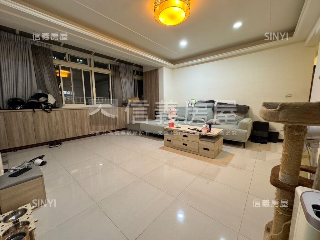 黃金三樓公寓房屋室內格局與周邊環境