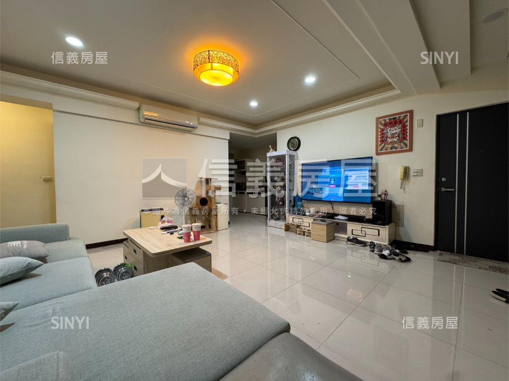 黃金三樓公寓房屋室內格局與周邊環境