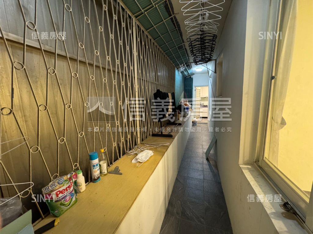 黃金三樓公寓房屋室內格局與周邊環境