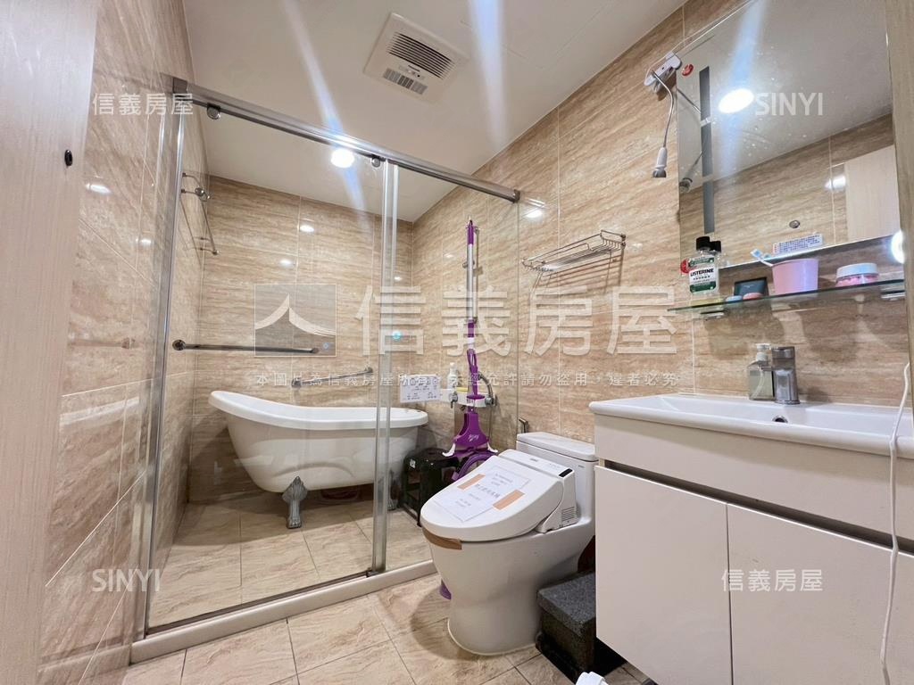 藝文特區美妝３房坡平車位房屋室內格局與周邊環境