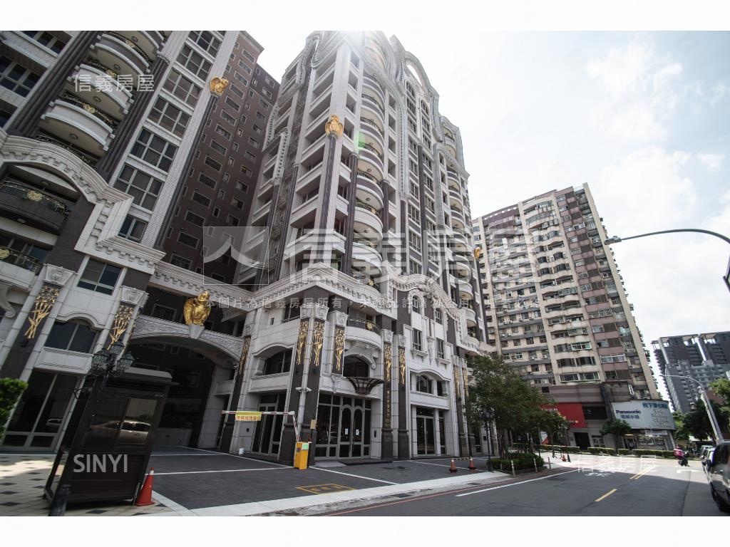 藝文特區美妝３房坡平車位房屋室內格局與周邊環境