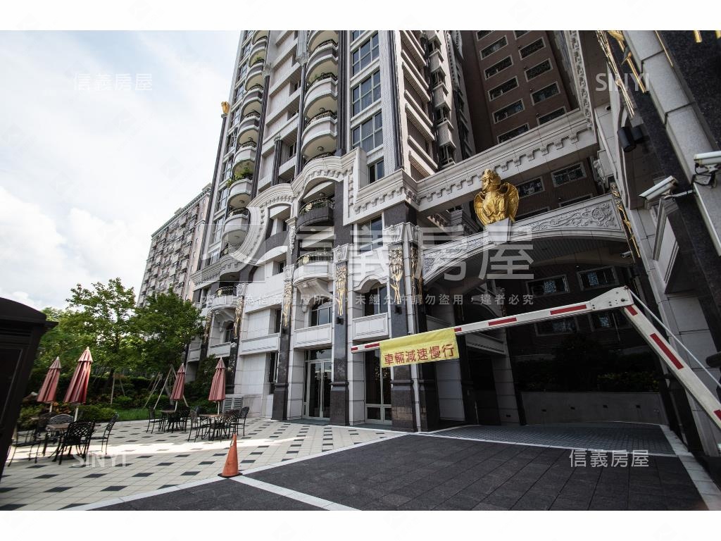 藝文特區美妝３房坡平車位房屋室內格局與周邊環境