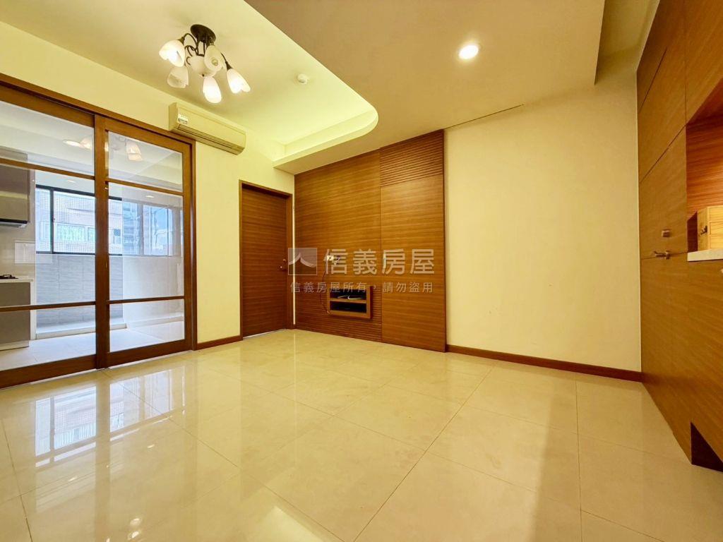 威京雙戶打通旗艦帝王戶房屋室內格局與周邊環境