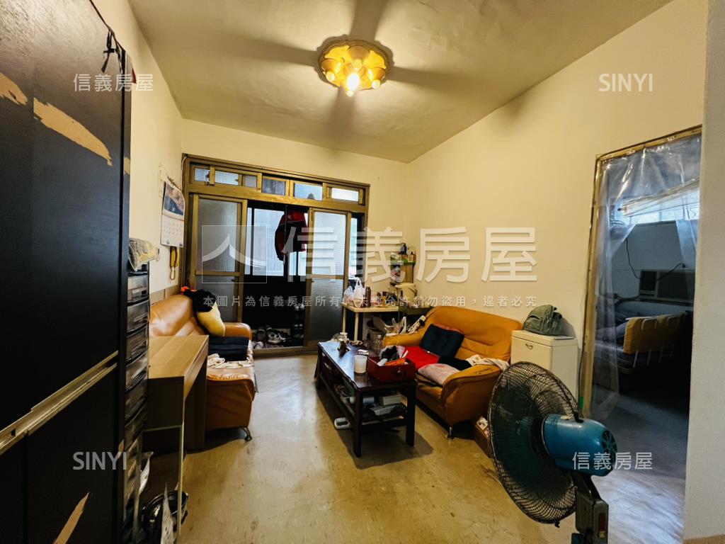 金龍國小邊間公寓二樓房屋室內格局與周邊環境
