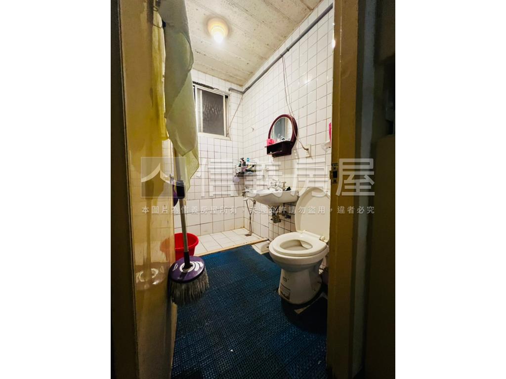 金龍國小邊間公寓二樓房屋室內格局與周邊環境