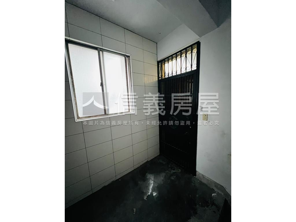 金龍國小邊間公寓二樓房屋室內格局與周邊環境