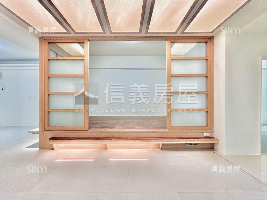 五期四房坡道Ｂ１車位房屋室內格局與周邊環境