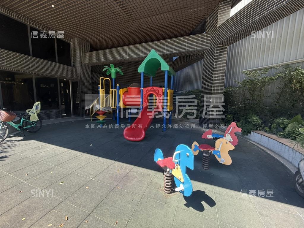 中華ＤＣ景觀美三房平車房屋室內格局與周邊環境