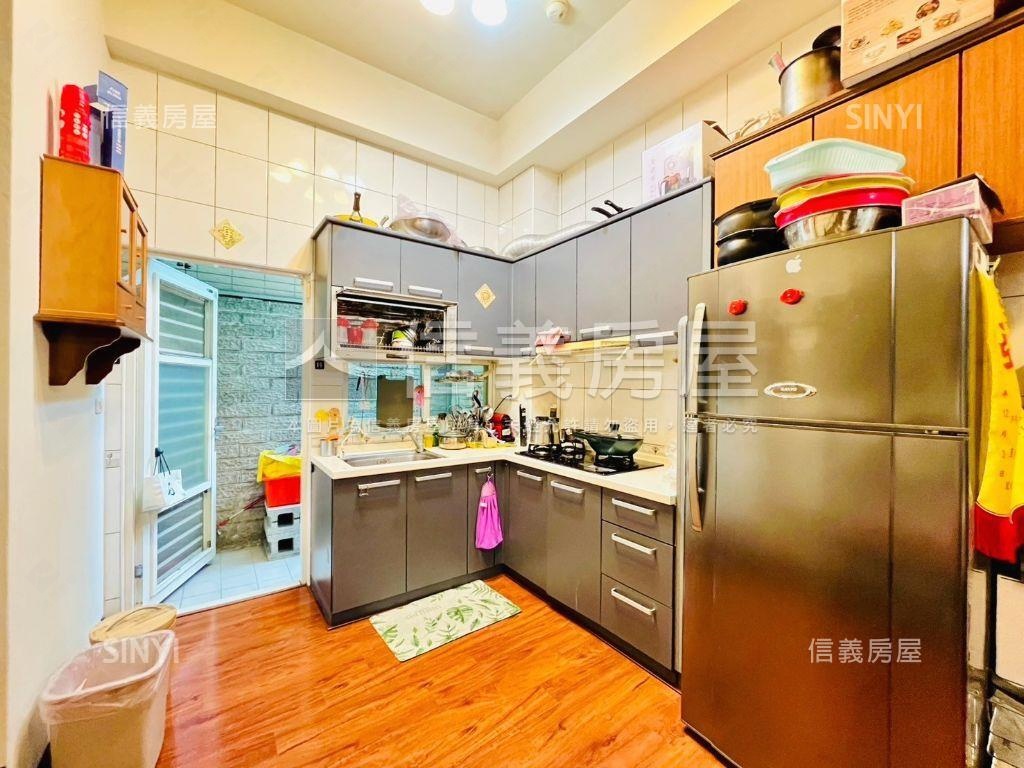 東英公園前花園社區型別墅房屋室內格局與周邊環境