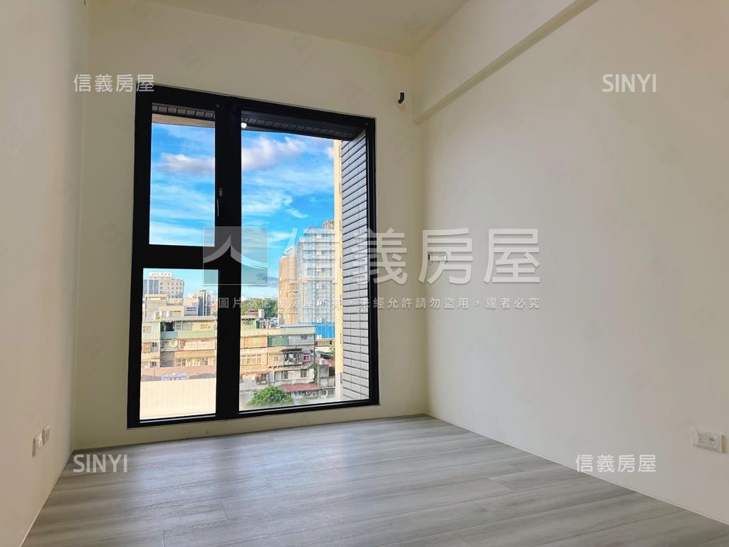 力璞紘月藝兩房車位房屋室內格局與周邊環境
